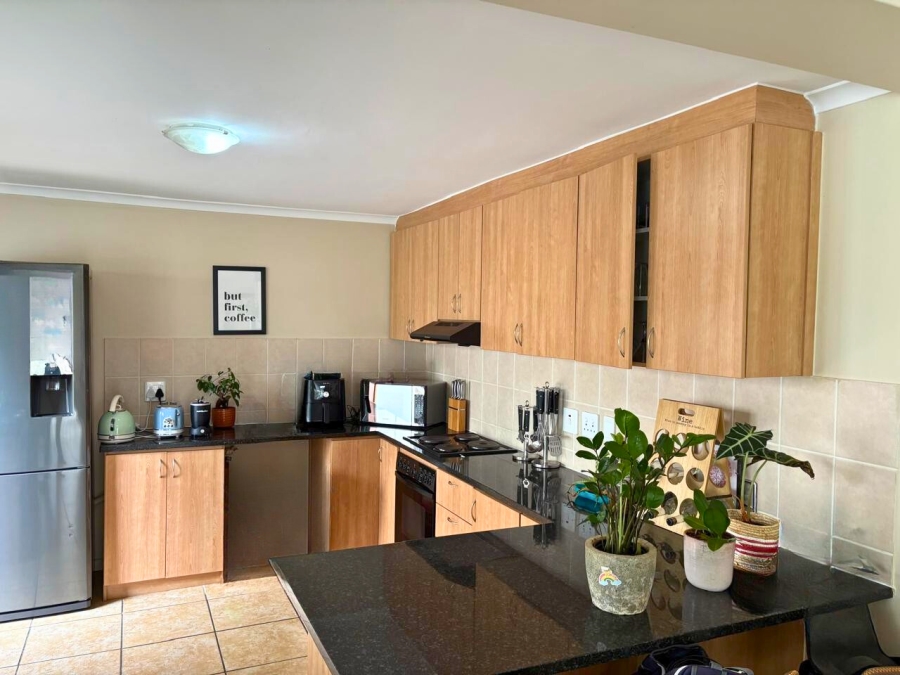 To Let 3 Bedroom Property for Rent in Avalon Estate Western Cape